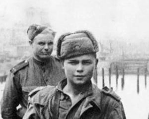 Editorial Dan Manusaride: Soldatul sovietic din Guvernul Romaniei