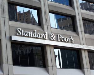 Standard&Poors a stirbit ratingurile Barclays, Deutsche Bank si Credit Suisse