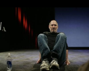 O fosta angajata Apple: Unul din cele mai cunoscute momente din cariera lui Steve Jobs a fost cusut cu ata alba
