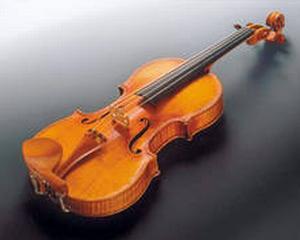 Politia britanica a recuperat o vioara Stradivarius furata acum trei ani