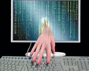 SUA ii acuza pe chinezi ca le fura secretele cibernetice