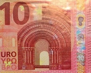 Banca Centrala Europeana a pus in circulatie noua bancnota de 10 euro