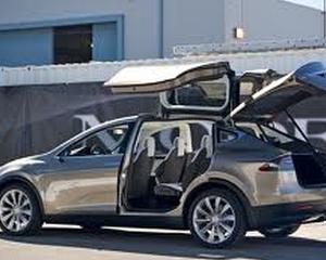 Datele Tesla nu mai "lumineaza" piata auto