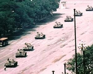 25 de ani de la manifestatiile din Piata Tiananmen: Soldatii chinezi radeau cand trageau in multime