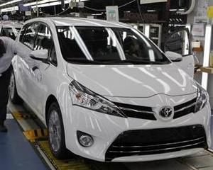 Toyota spera sa vanda 865.000 de masini in Europa, la nivelul anului 2014