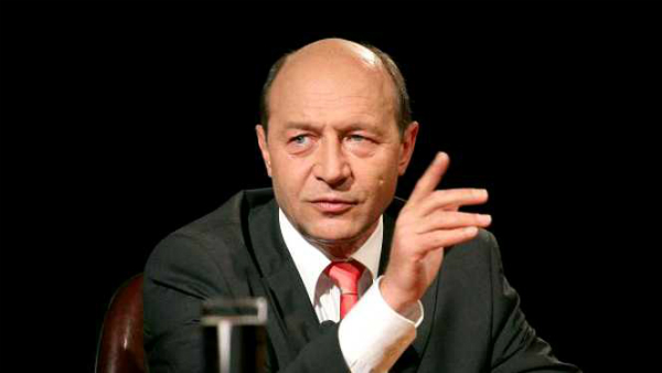 Basescu: Ponta si Tariceanu, doi smecheri ai politicii, care cauta solutii disperate