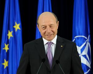 Pe cine a decorat Traian Basescu