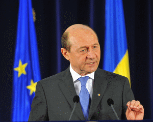 Reexaminarea Legii privind aprobarea Memorandumului de intelegere incheiat intre statul roman si Rompetrol, ceruta de Basescu
