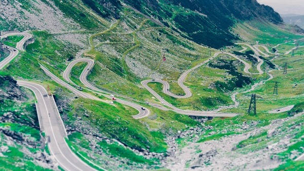 Romania a redeschis cel mai frumos drum din lume