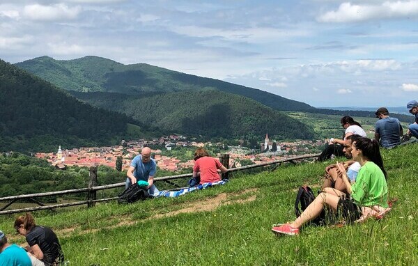 In timp ce politicienii de la Bucuresti se cearta, Ungaria infiinteaza fonduri de investitii care cumpara terenuri agricole in Transilvania