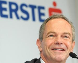 Profitul net al Erste Group a scazut la 301,2 milioane de euro