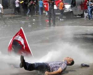 Istanbul: Primul deces confirmat in cadrul protestelor de strada