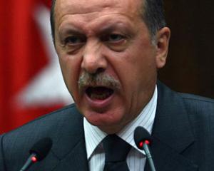 Turcii vor demisia premierului lor, din cauza coruptiei din administratie