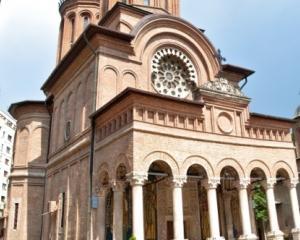 Agentiile nu mai pot sa cazeze turistii la manastiri fara acordul Bisericii Ortodoxe