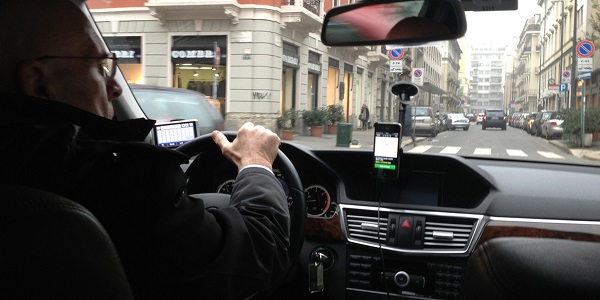 Uber Romania ofera bonusuri soferilor cu atestat profesional