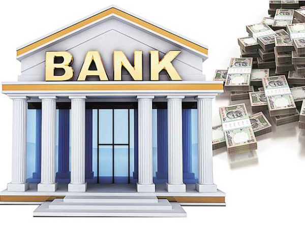 Comisioane DUBLATE la una dintre cele mai mari banci din Romania
