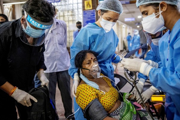 Vesti proaste de la OMS: Varianta indiana a coronavirusului e mai contagioasa si are un grad de rezistenta la vaccinuri. Tulpina a fost clasificata ca fiind ingrijoratoare