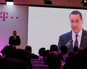 Victor Ponta, prezent la lansarea Telekom Romania: Va multumesc ca va platiti taxele, chiar daca uneori acestea sunt prea mari