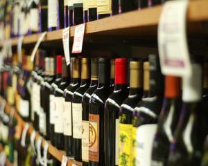 Uniunea Europeana acuzata de China ca vinde vin la pret de dumping