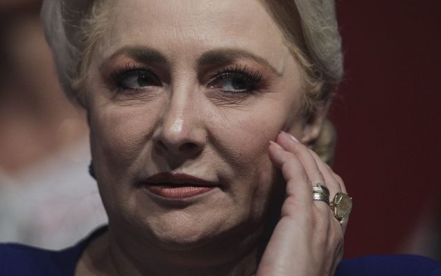 CEx PSD: Dancila a dat afara din partid sustinatorii motiunii si si-a schimbat seful de campanie