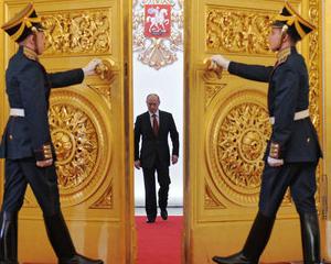 Rusia spera sa stranga 5,5 miliarde dolari din privatizari in 2014