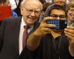 Lui Warren Buffet a inceput sa-i placa Apple