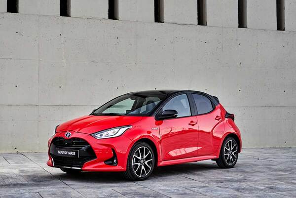 Toyota Yaris este Masina Anului 2021 in Europa