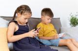 Prima tara care va interzice accesul copiilor sub 16 ani pe social media. Ce temeri starneste legea, dupa o testare indelungata