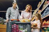 Pesimismul economic schimba obiceiurile de consum: romanii devin vanatori de reduceri, dar raman loiali brandurilor cunoscute