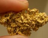 Standard Chartered: Pretul aurului va ajunge la 5.000 de dolari pe uncie peste cinci ani