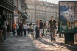 Marea harta a salariilor pe ramuri industriale in Romania - de la domenii unde se castiga  11.004 lei pe luna, la firmele care platesc doar 3.000