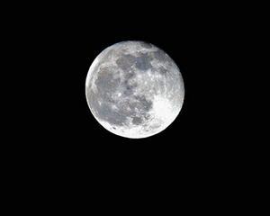 SuperLuna din acest week-end va fi cea mai mare din ultimii 20 de ani