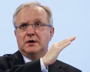 Olli Rehn: Zona Euro trebuie sa fie stabila, inainte de extindere