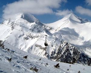 INS: Sosirile si innoptarile turistilor au crescut in S1 2011 fata de anul trecut