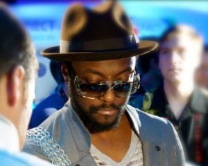 Simon Cowell si Will.i.am incearca sa-l gaseasca pe viitorul Steve Jobs