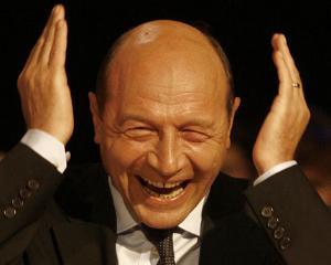 Ion Iliescu: Basescu e autist, se face ca nu aude