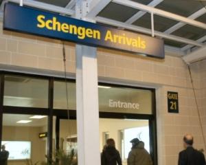 Marti se discuta posibila aderare a Romaniei si Bulgariei la Schengen