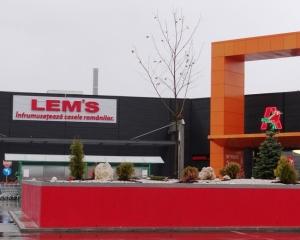 Lemet inaugureaza doua noi magazine in Pitesti si Constanta