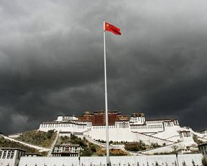 China face reclama zgomotoasa la stabilitate si crestere in Tibet