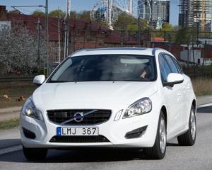 Masinile Volvo s-ar putea conduce singure, incepand cu 2014