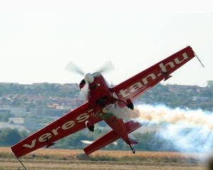 Un pilot din Cartea Recordurilor, in Romania