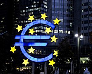 BCE cumpara obligatiuni garantate de 40 de miliarde de euro 