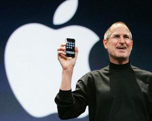 iCar, masina pe care a vrut sa o creeze Steve Jobs