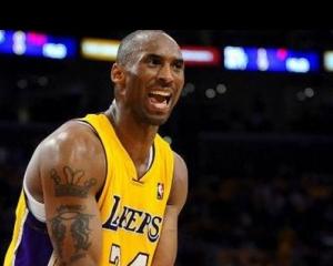 Kobe Bryant a fost amendat cu 100.000 de dolari pentru limbaj homofobic