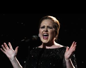 Adele este cea mai bogata cantareata tanara din Anglia. Vedeta are o avere de 20 milioane lire sterline