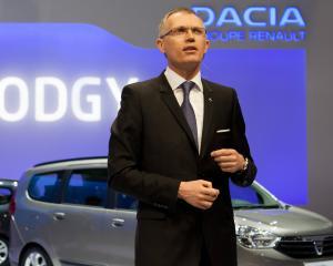 Omul care a relansat Dacia ar putea deveni CEO la Renault