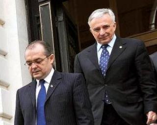 Isarescu: Trebuie reduse birocratia si controalele excesive la IMM-uri