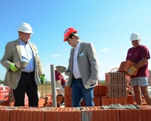 Wienerberger doneaza elemente de zidarie pentru constructia  a 140 de case in cadrul proiectelor Habitat for Humanity Romania