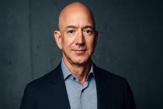 Cati bani are, de fapt, Jeff Bezos si ce si-ar putea cumpara daca ar vrea sa-i cheltuiasca pe toti?
