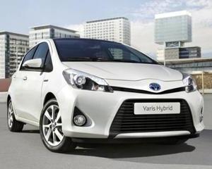 Toyota incepe sa produca Yaris Hybrid
